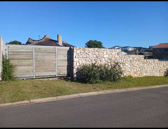 LAND FOR SALE IN STILBAAI-WES